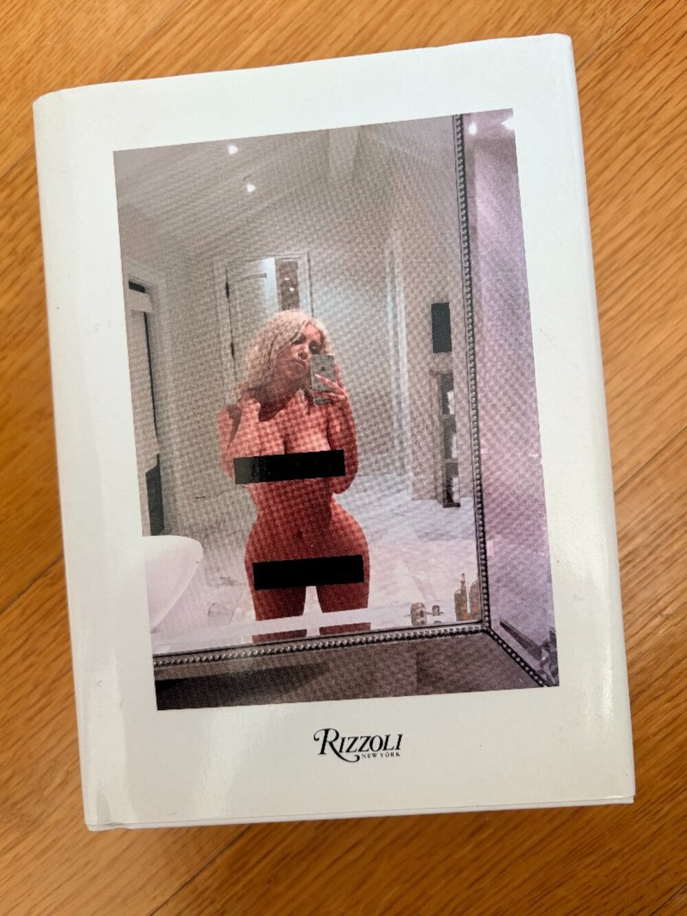 Rizzoli Kim Kardashian "Selfish" Book signed 99/500